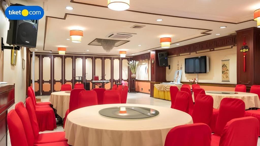 Regent'S Park Hotel Malang Zewnętrze zdjęcie