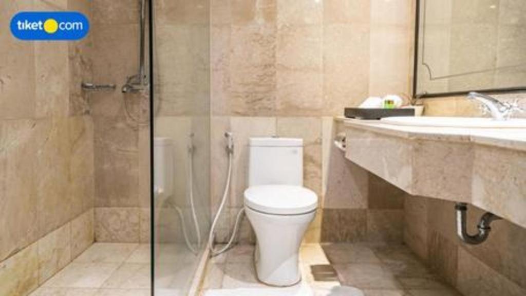 Regent'S Park Hotel Malang Zewnętrze zdjęcie